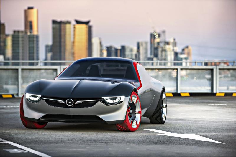 Opel GT Konsept, Cenevre Motor Show İçin Gün Sayıyor