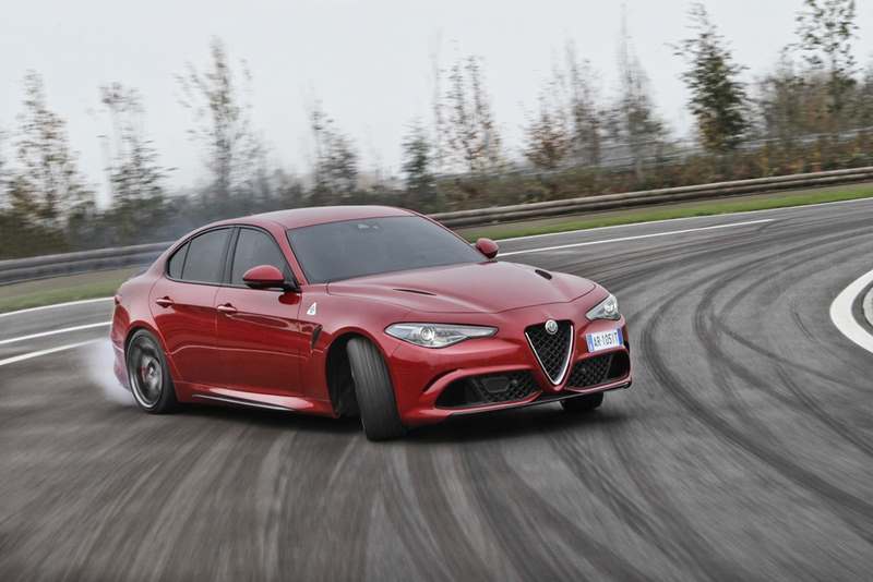 What Car’dan Alfa Romeo Giulia’ya Ödül !