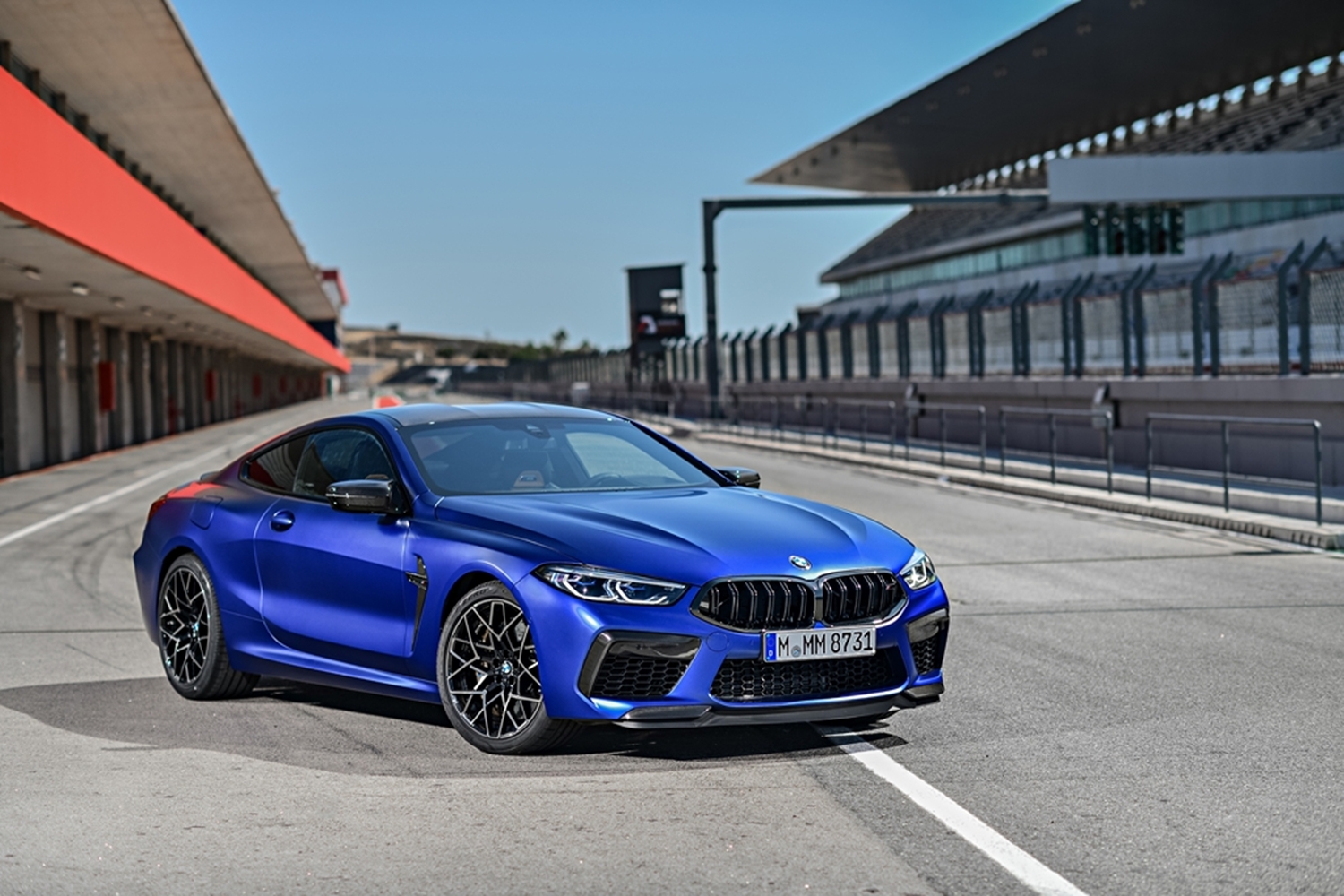 Yeni BMW M8’e Özel Pirelli P Zero Lastikler