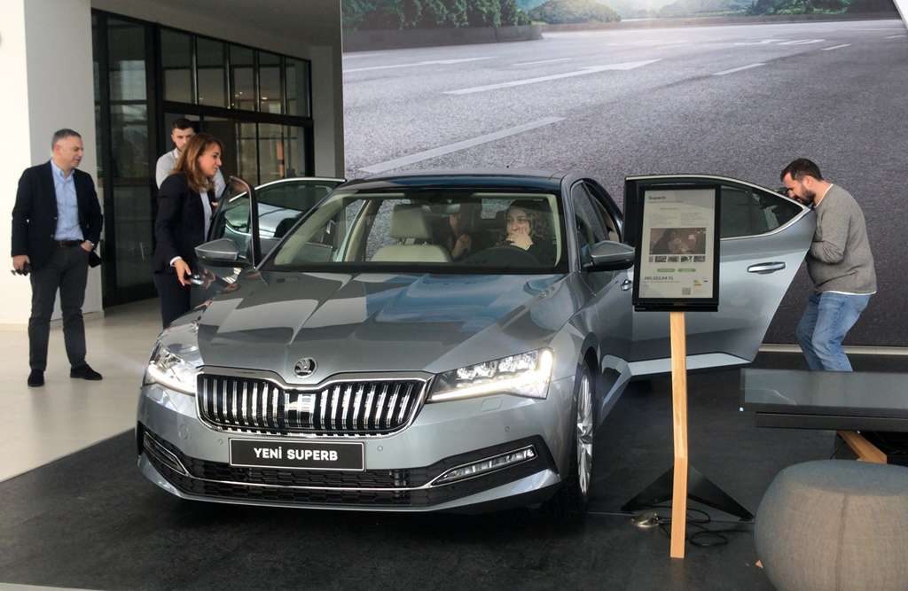 ŠKODA’nın Yenilenen Amiral Gemisi Superb, Türkiye Turunda