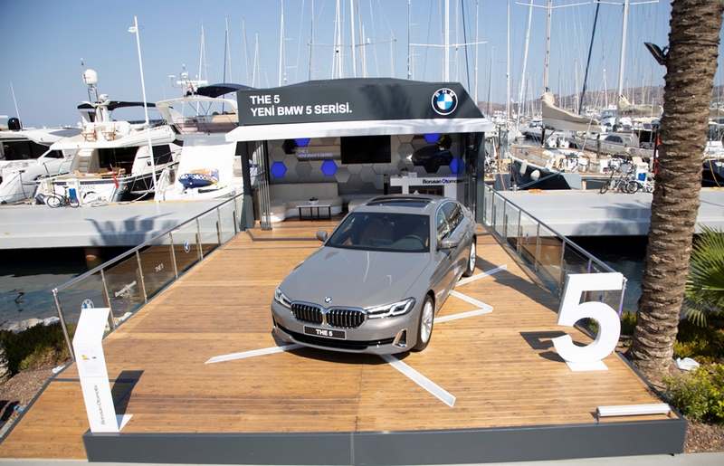 Yeni BMW 5 Serisi Bodrum Yalıkavak Marina’da Sergileniyor