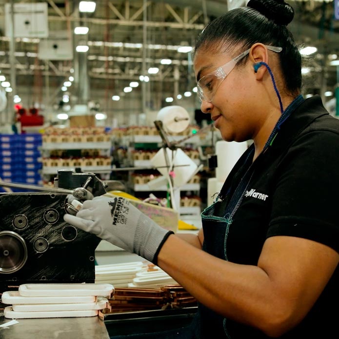 BorgWarner Elektrikli Ticari Araç için Batarya Sistemi Sağlayacak