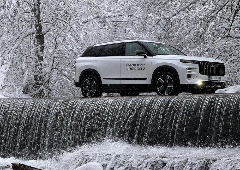 JAECOO 7 Karlı Yol Koşullarında da Eşsiz Bir Macera Sunuyor!