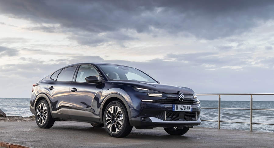 Yenilenen Citroën C4 ve C4 X Türkiye’de !