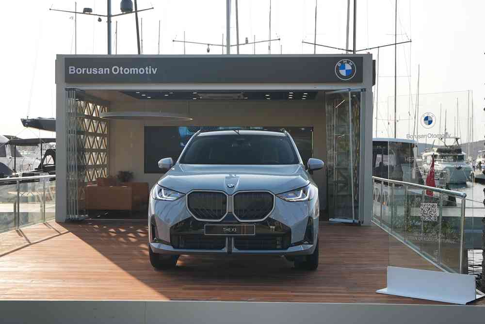 Yeni BMW X3 Yalıkavak Marina’da Lüks ve Sportif Şov