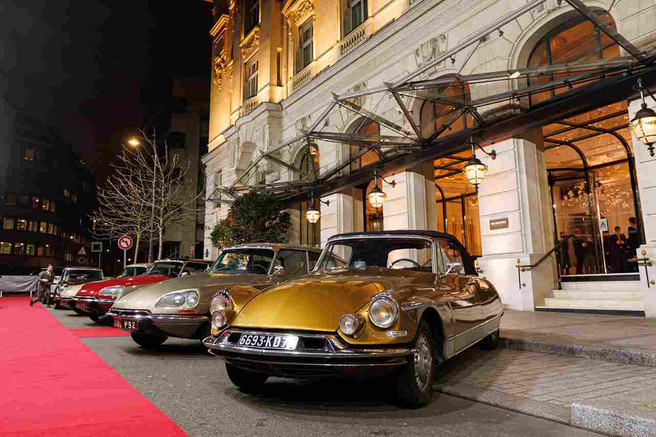 DS Automobiles, DS’in 70. Yılını Kutluyor: Efsane Geri Döndü, Yeni N°8 Sahneye Çıktı!