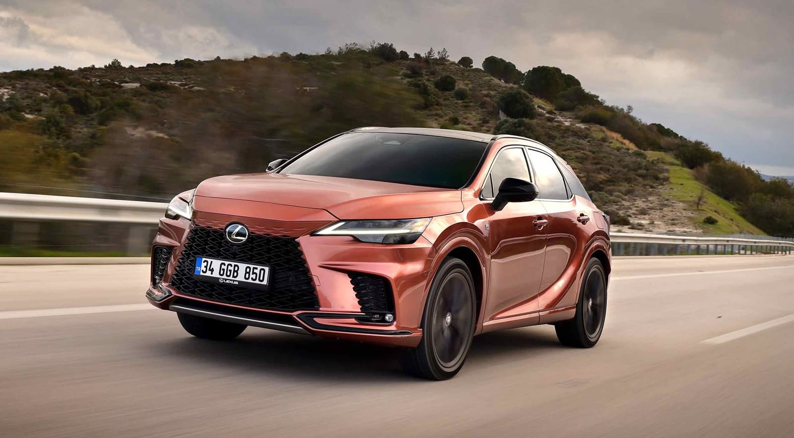 Lexus’tan Şok Temmuz İndirimi: RX ve LBX’e Rekor Takas Desteği!