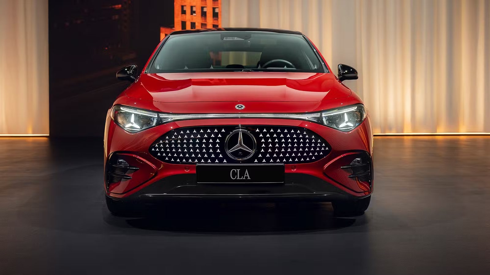 Mercedes CLA Üretiminde Üç Vardiya Dönemi Başlıyor