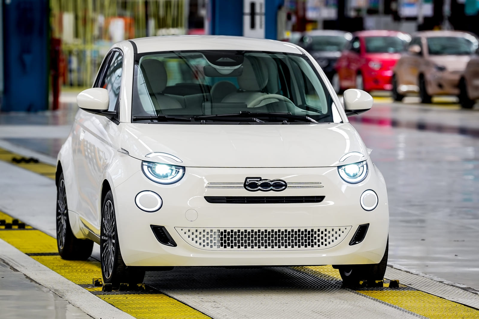 Mirafiori’de Yeni Dönem Başlıyor: Fiat 500 Hybrid Üretimi Resmen Duyuruldu