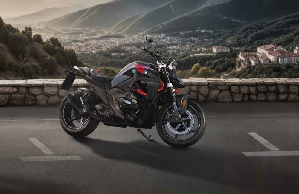 BMW R 1300 Serisi Yenilendi: R, RS ve RT Modelleri Tanıtıldı