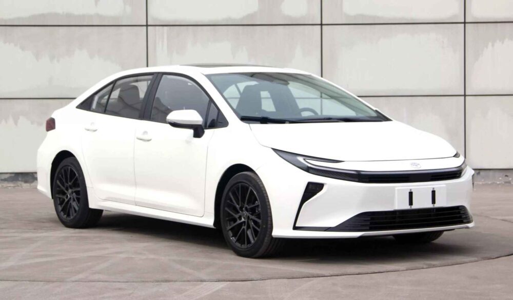 Toyota Corolla, Prius Esintili Yeni Yüzüyle Çin’de Tanıtıldı