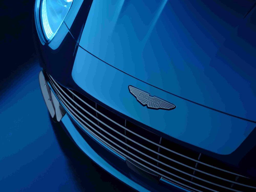 Aston Martin DB12 S Tanıtıldı: 700 PS, 3,4 sn, Karbon Seramik Frenler Standart