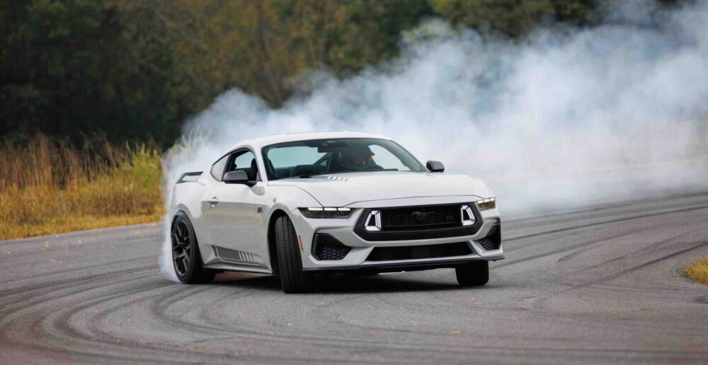 2026 Ford Mustang RTR: Drift Ustası Vaughn Gittin Jr. Dokunuşuyla Fabrikadan Piste..