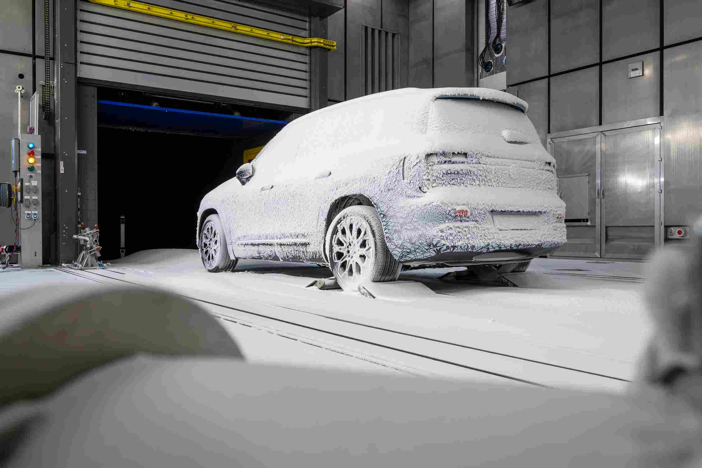 Yeni Mercedes-Benz GLB: -40 Derecede Test Edilen Lüksün En Soğuk Hali