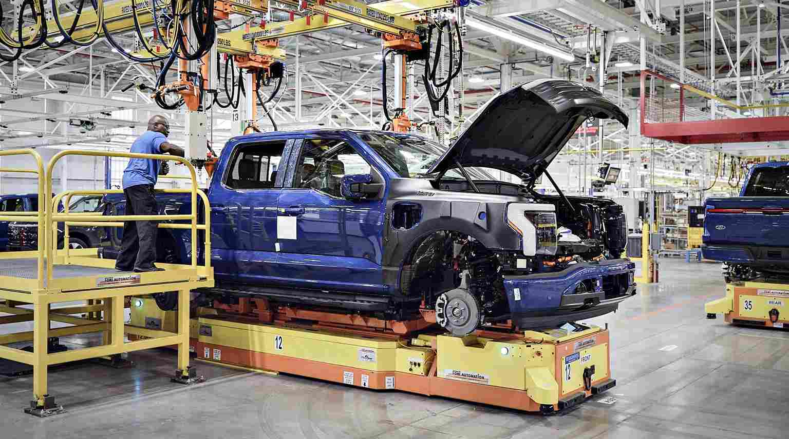 Ford’dan Şok Karar: 19,5 Milyar Dolarlık EV Zararı Açıklandı – Elektrikli Gelecek Tersine mi Dönüyor?