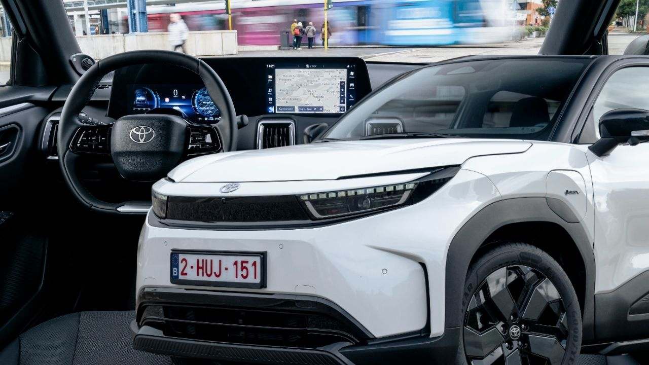 Tamamen Elektrikli Yeni Toyota Urban Cruiser Tanıtıldı: 426 km Menzil ve AWD Seçeneği İle Dikkat Çekiyor